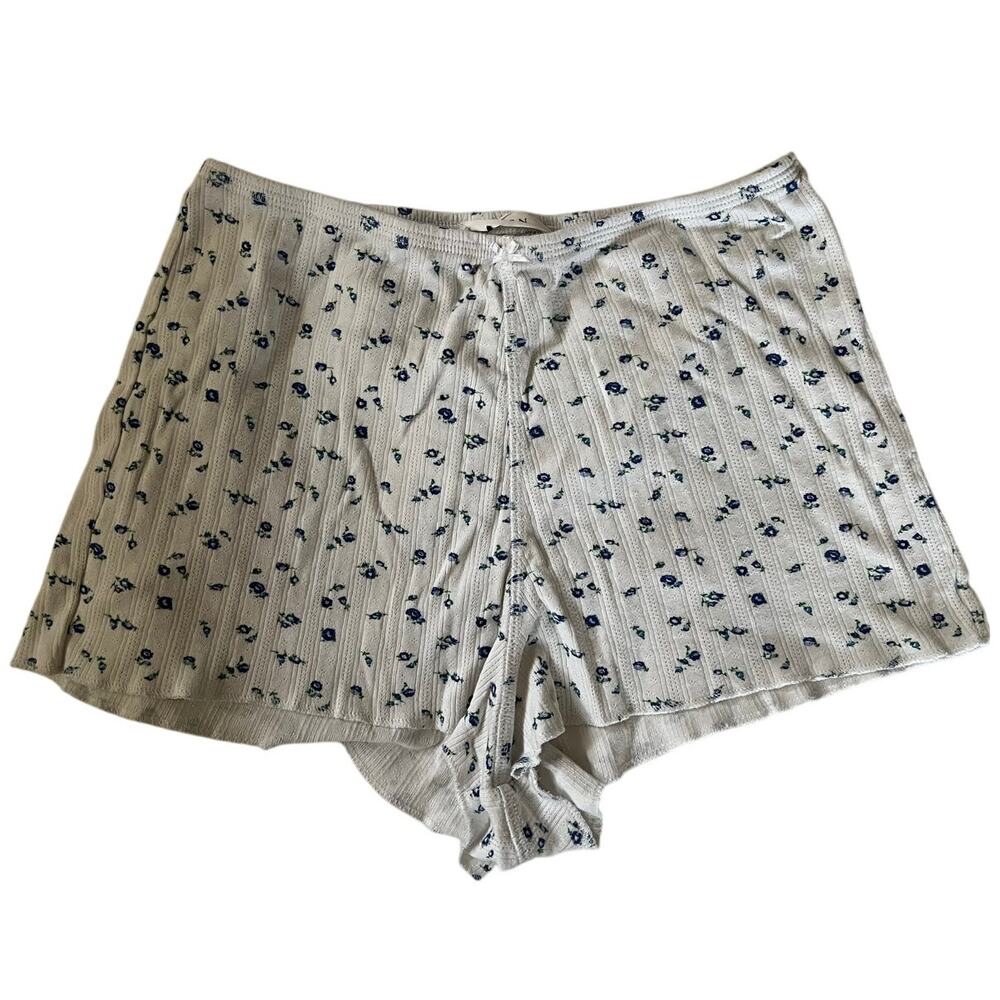 Floral Print Women's Shorts